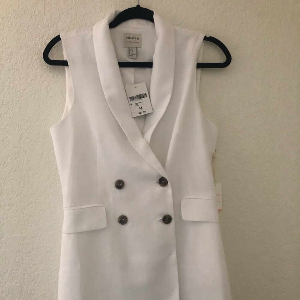 NWT! White button front suit vest dress